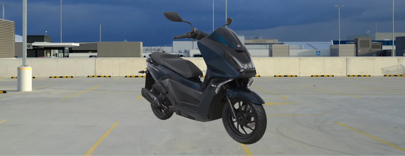 scuter kymco skytown 50 cc banner